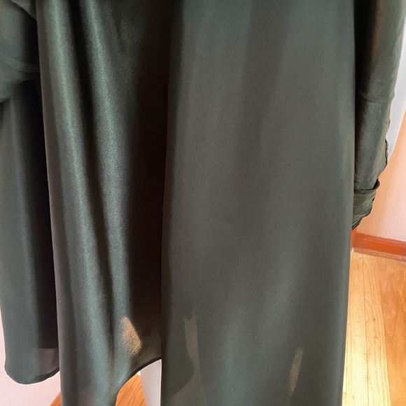 Dress - Picture 3 of 10